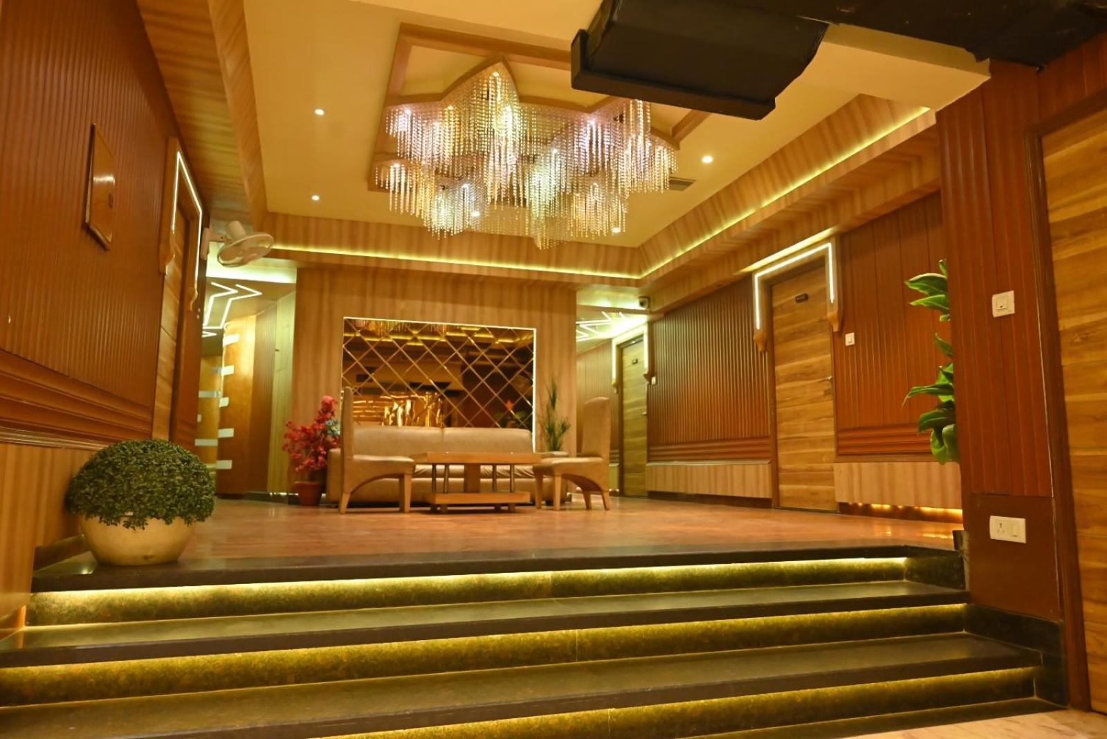 Hotel K D Palace Kanpur Zewnętrze zdjęcie